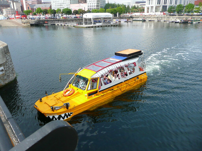 Tour Singapore by Land & Sea Without Leaving Your Seat